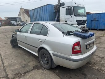 SKODA OCTAVIA 1 na náhradné diely Nd - 2