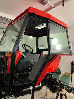 ponúkam na zetor traktor čalúnenie - 2