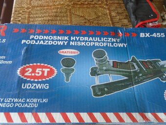 Zdvihák na auto - 2