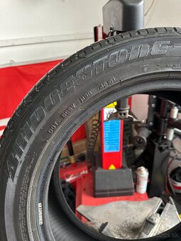 235/50 R18 - 2