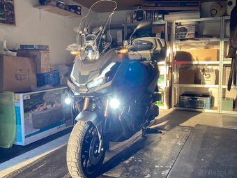 Honda ADV 350 - 2