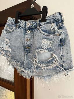 BERSHKA Riflové kraťasy č. 38 - 2