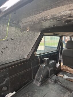 Predám LADA NIVA KOMBI 1.7i - 2