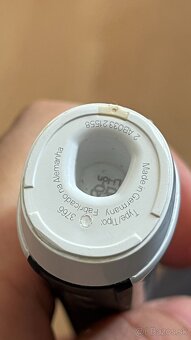 Elektrická zubná kefka Oral-B Pro 3766 plne funkčná - 2