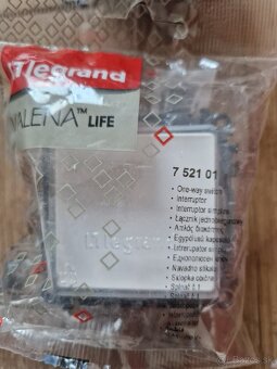 Predam vypinace legrand valena life - 2