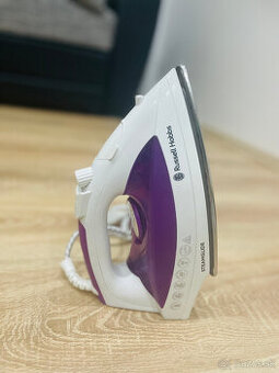 Russell Hobbs naparovacia žehlička - 2