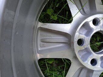 hliníkové koleso 1x RAV4 - 2