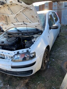 Rozpredam fiat punto - 2
