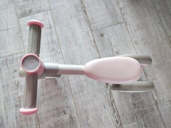 Odrážadlo MoMi - 2