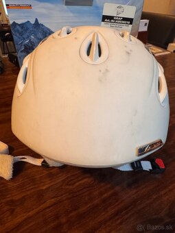 Prilba na lyzovanie - 2
