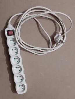 Predlžovačky so zásuvkami - 2