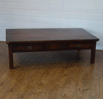 Stolík koloniálny ( 67 ). - 2