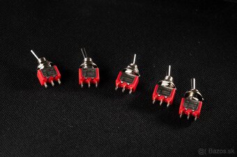 Přepínače SPDT (175ks) - 50% cena oproti novému z Farnell - 2