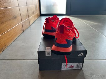 ADIDAS Adizero Ubersonic 4M-nové - 2