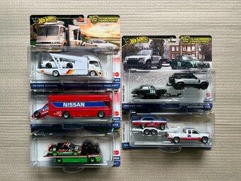 Hot Wheels Premium - 2