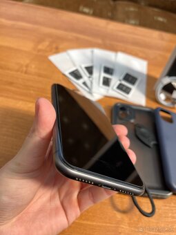 iPhone 11 - 2