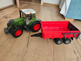 Traktor bruder s vleckou - 2