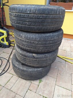 Predám 215/60R16 - Letné - 2