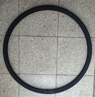 Plášte na bicykel NOVÉ NEPOUŽITÉ 28 x 622 ( 28 x 1,10 ) .... - 2