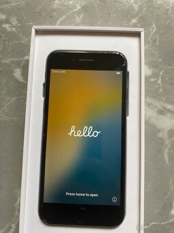 iPhone SE 2020 - 2