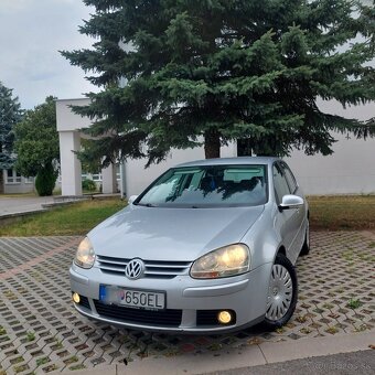 Volkswagen golf 5 1.6 75kw - 2
