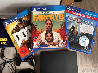 Playstation 4 PRO 1TB, 2x Dualshock a 3 hry - 2