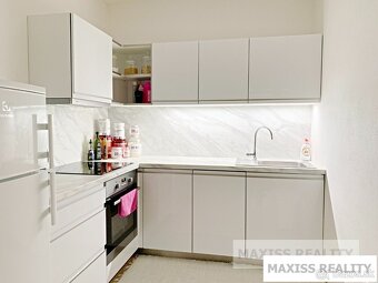 1- izbový byt na Bakossovej ulici, centrum, 44 m2 - 2