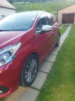Peugeot 208 - 2