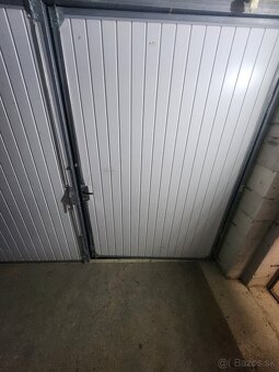 Garážová brána - 2