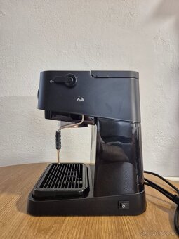 Predam zachovalý kavovar DeLonghi - 2