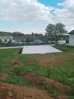 Predám stavebný pozemok - 2