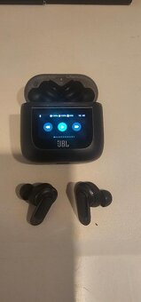 JBL Tour Pro 2 čierne - 2