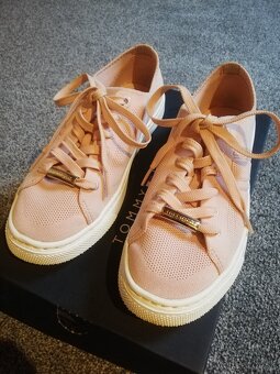 Predám tenisky Tommy Hilfiger - veľkosť č. 36 - 2