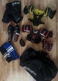 Hokejové veci -výstroj - 2