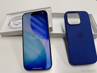 iPhone 16 Pro 256 GB Desert Titanium (zlatý) - 2