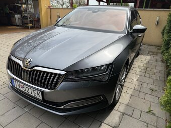 Skoda superb facelift 2.0tdi dsg - 2