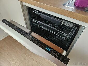Umývačka riadu Samsung - 2