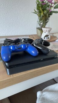 Ps4 slim - 2