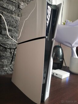 PlayStation 5 Slim + Extra DualSense controller - 2
