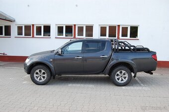Mitsubishi L 200 - 2