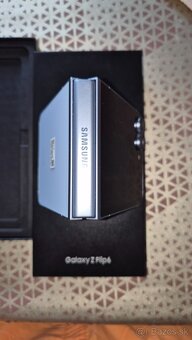 Samsung galaxy Z Flip6 - 2