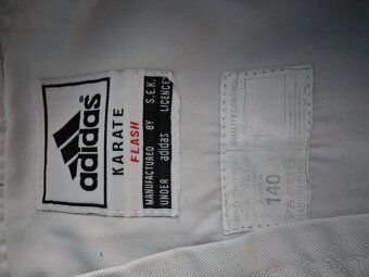 Predám používané detské kimono Adidas 140cm. - 2