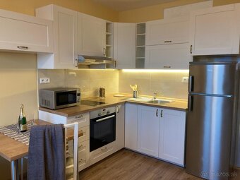 Na prenájom garsónka 24m2, sídlisko Klokočina. - 2