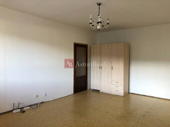 Predaj: 1i byt prerobený na 2i byt - SNP -39m2 s balkónom - 2