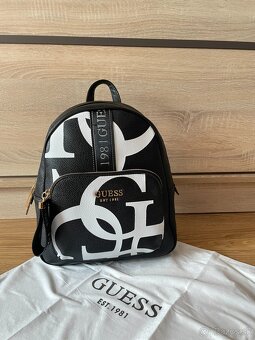 Guess Haidee ruksak - 2
