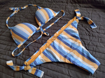 NOVE Calzedonia trblietave pasikave bikini - 2