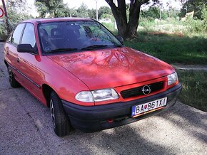 PREDÁM OPEL ASTRA F - 2