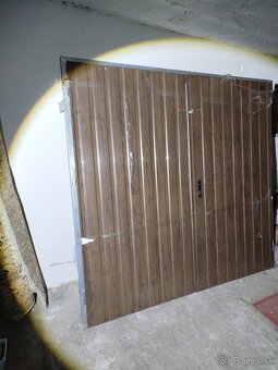 NOVÁ PLECHOVÁ GARÁŽOVÁ BRÁNA - 2