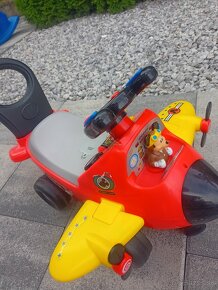 Odrážadlo lietadlo + darujem hojdačku - 2