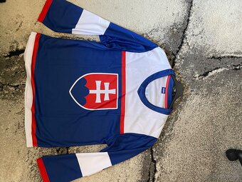 Predám hokejový dres Slovensko - veľkosť L - 2